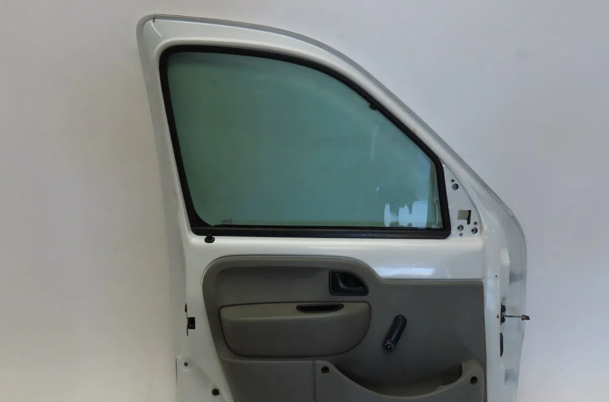 Porte avant gauche Renault KANGOO Express (FC0-1_) 1.5 dci (fc1r) (2002) occasion