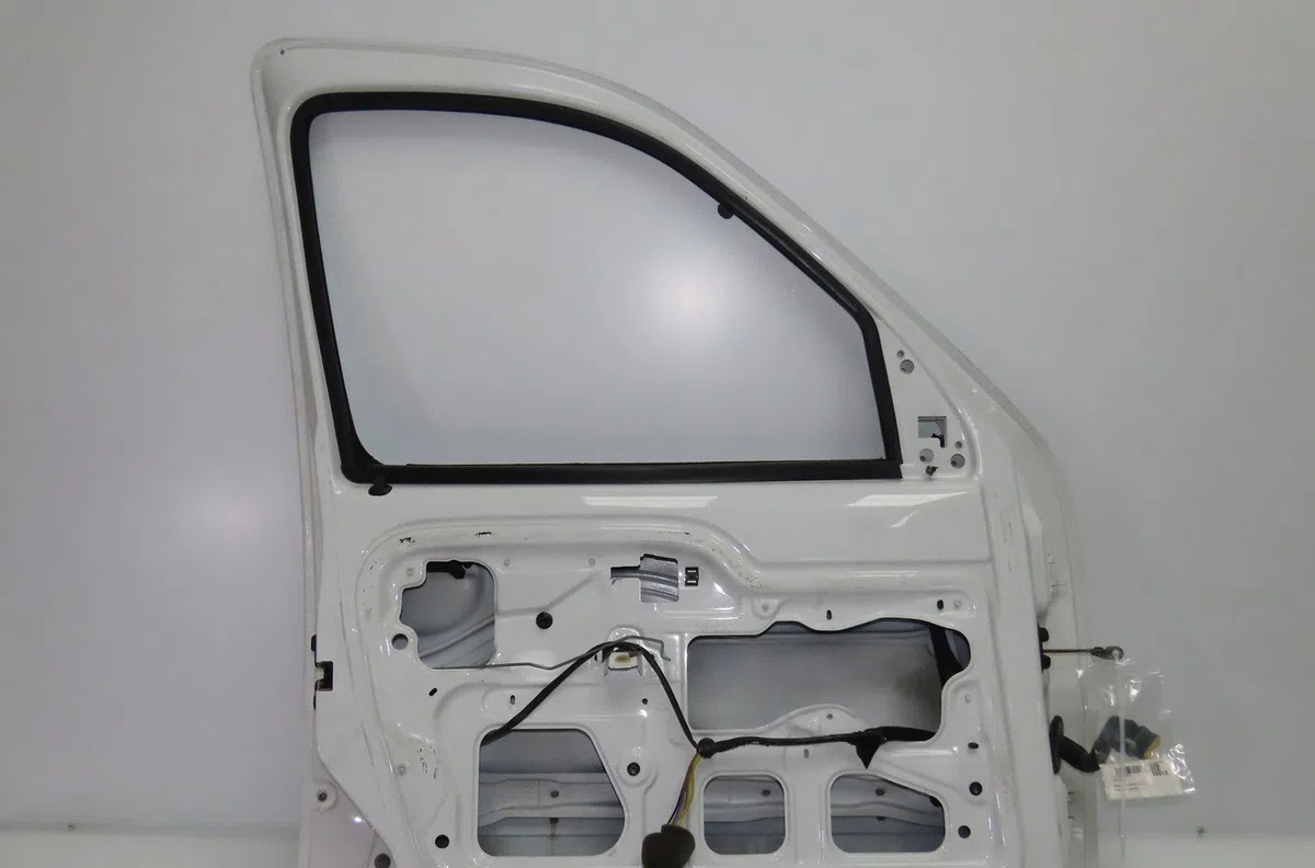 Porte avant gauche Renault KANGOO Express (FC0-1_) D 65 1.9 (fc0e, fc02, fc0j, fc0n) (1997) 4 portes occasion