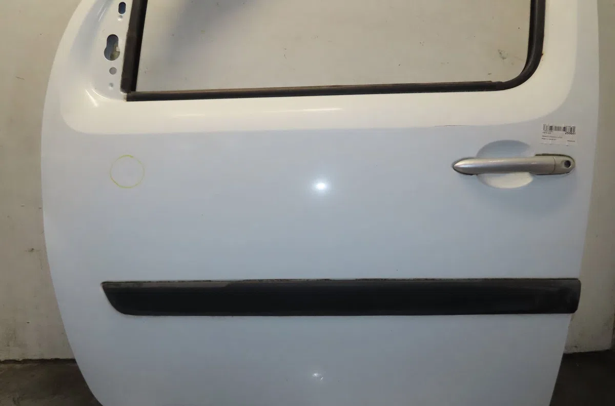 Porte avant gauche Renault KANGOO - GRAND KANGOO II (KW0-1_) 1.5 dci 110 (kw0c, kw0h) (2010) occasion