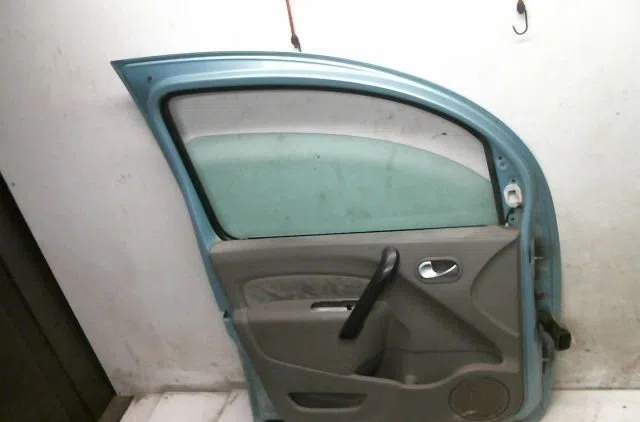 Porte avant gauche Renault KANGOO - GRAND KANGOO II (KW0-1_) 1.5 dci 85 (kw0k, kw0l, kw0b) (2008) 4 portes occasion