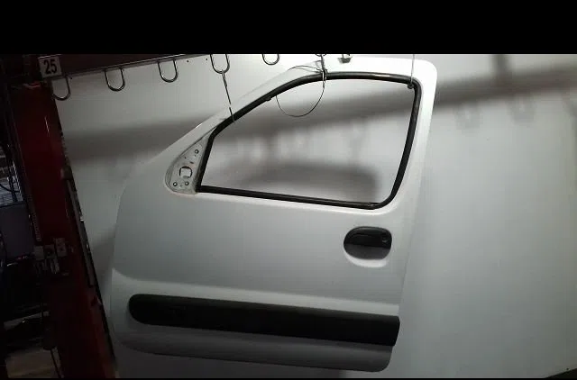 Porte avant gauche Renault KANGOO (KC0-1_) 1.4 (kc0c, kc0h, kc0b, kc0m) (1997) occasion