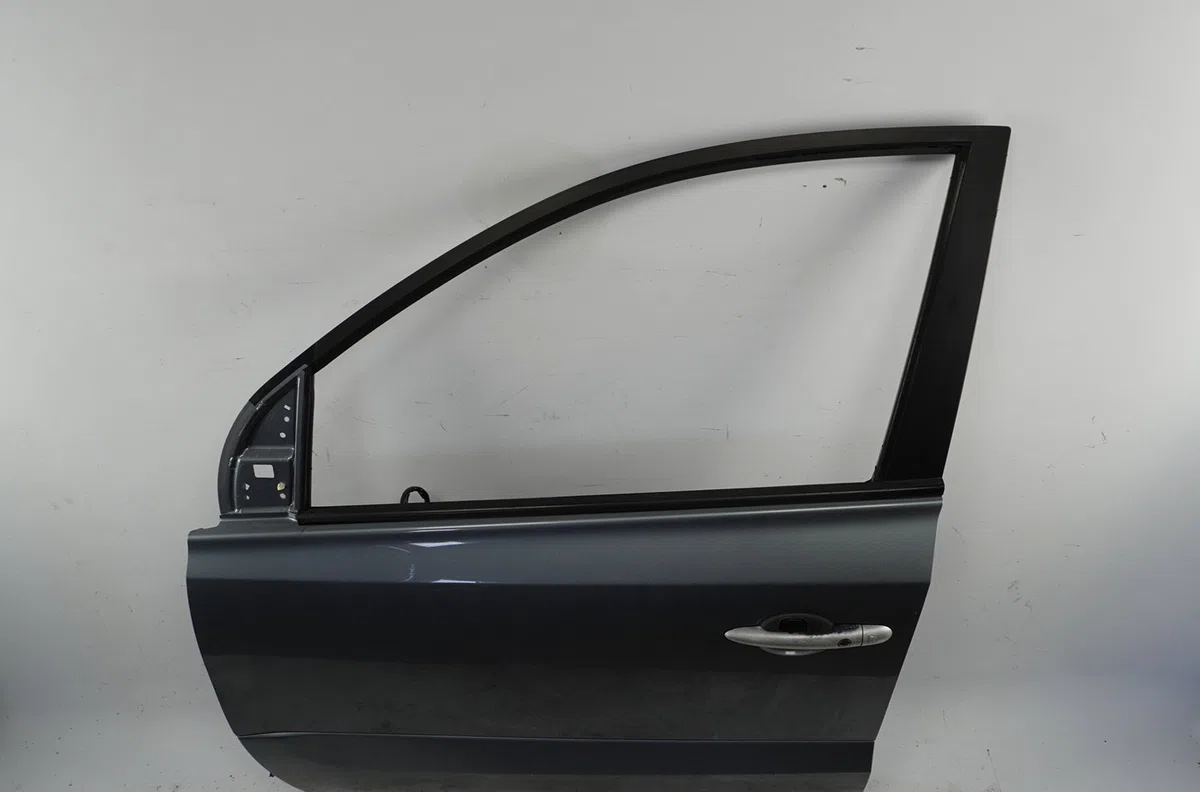 Porte avant gauche Renault KOLEOS I (HY_) 2.0 dci (hy0k) (2008) occasion