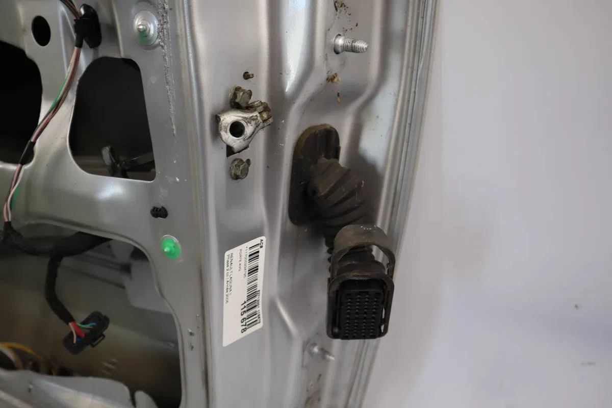 Porte avant gauche Renault LAGUNA II (BG0-1_) 1.9 dci (2001-2007) occasion