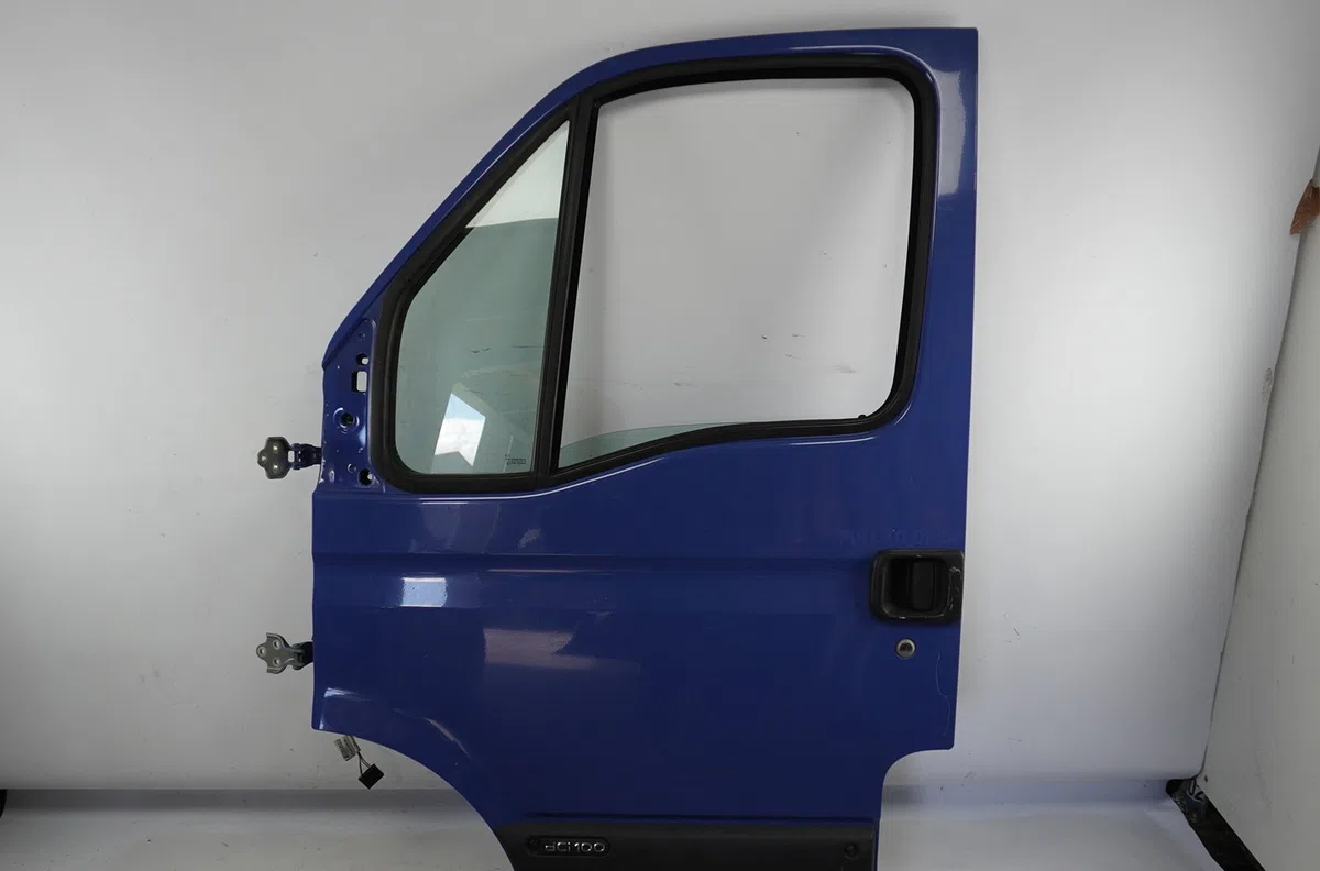 Porte avant gauche Renault MASTER II Camionnette (FD) 2.5 dci 100 (fd0u, fd0v) (2003) occasion