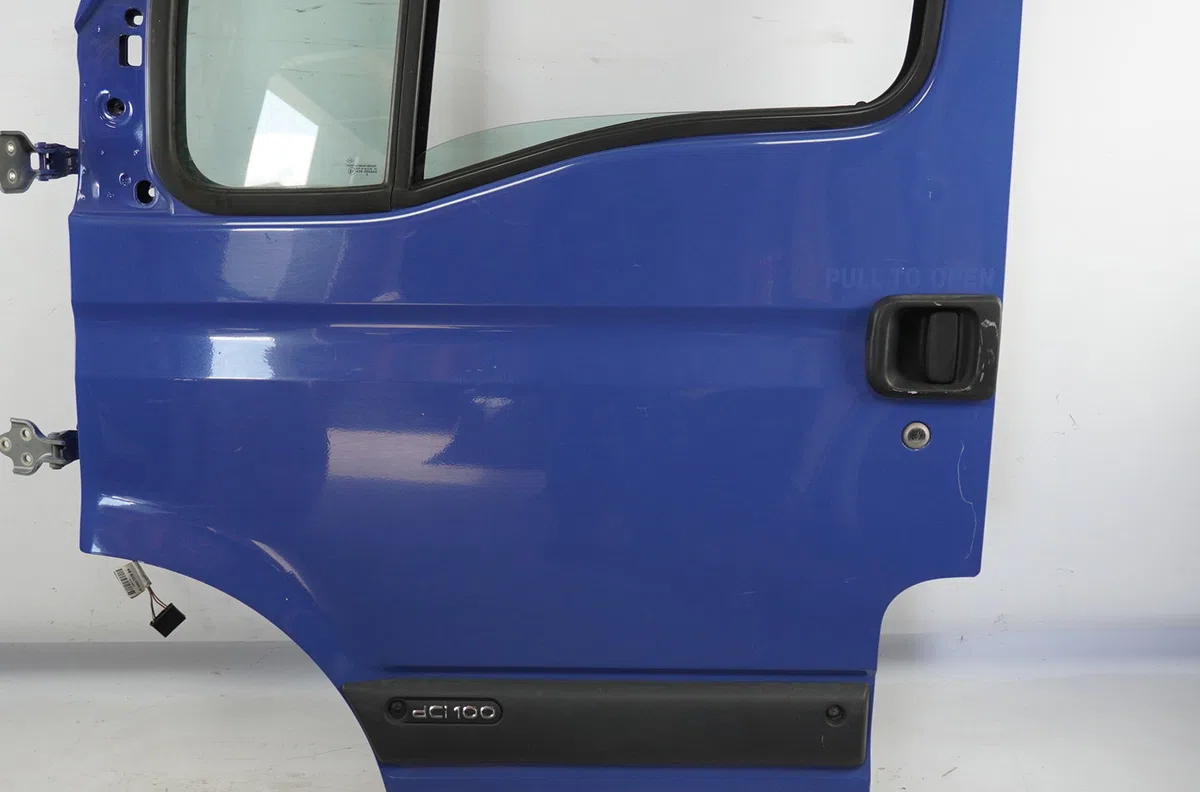 Porte avant gauche Renault MASTER II Camionnette (FD) 2.5 dci 100 (fd0u, fd0v) (2003) occasion