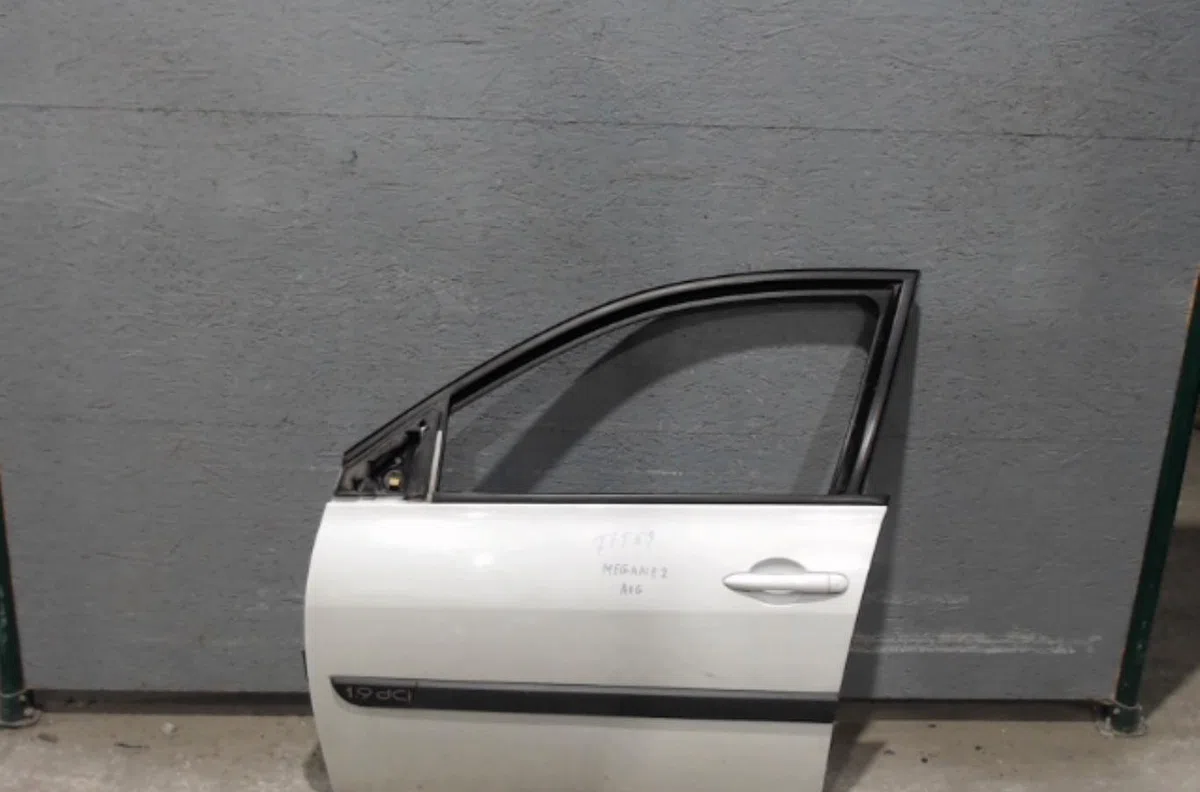 Porte avant gauche RENAULT MEGANE 2  MEGANE 2 PHASE 1 occasion