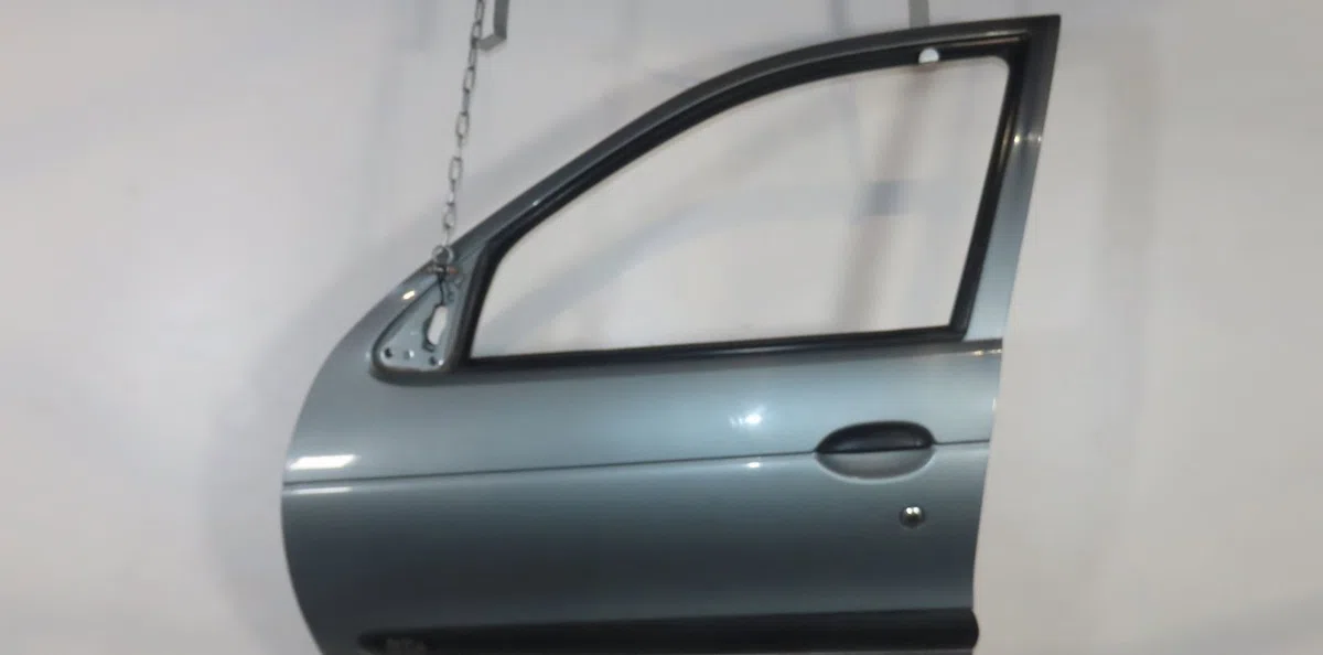 Porte avant gauche Renault MEGANE I (BA0-1_) 1.6 e (ba0f, ba0s) (1996-1999) occasion