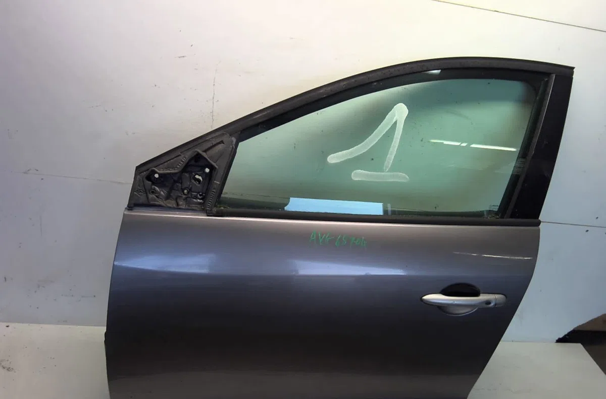 Porte avant gauche Renault MEGANE III 3-5 portes (BZ0-1_, B3_) 1.5 dci (2009) 5 portes occasion