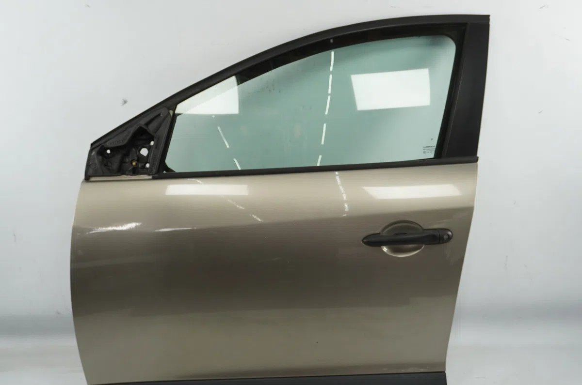 Porte avant gauche Renault MEGANE III 3-5 portes (BZ0-1_, B3_) 1.5 dci (bz0c) (2008-2015) 5 portes occasion