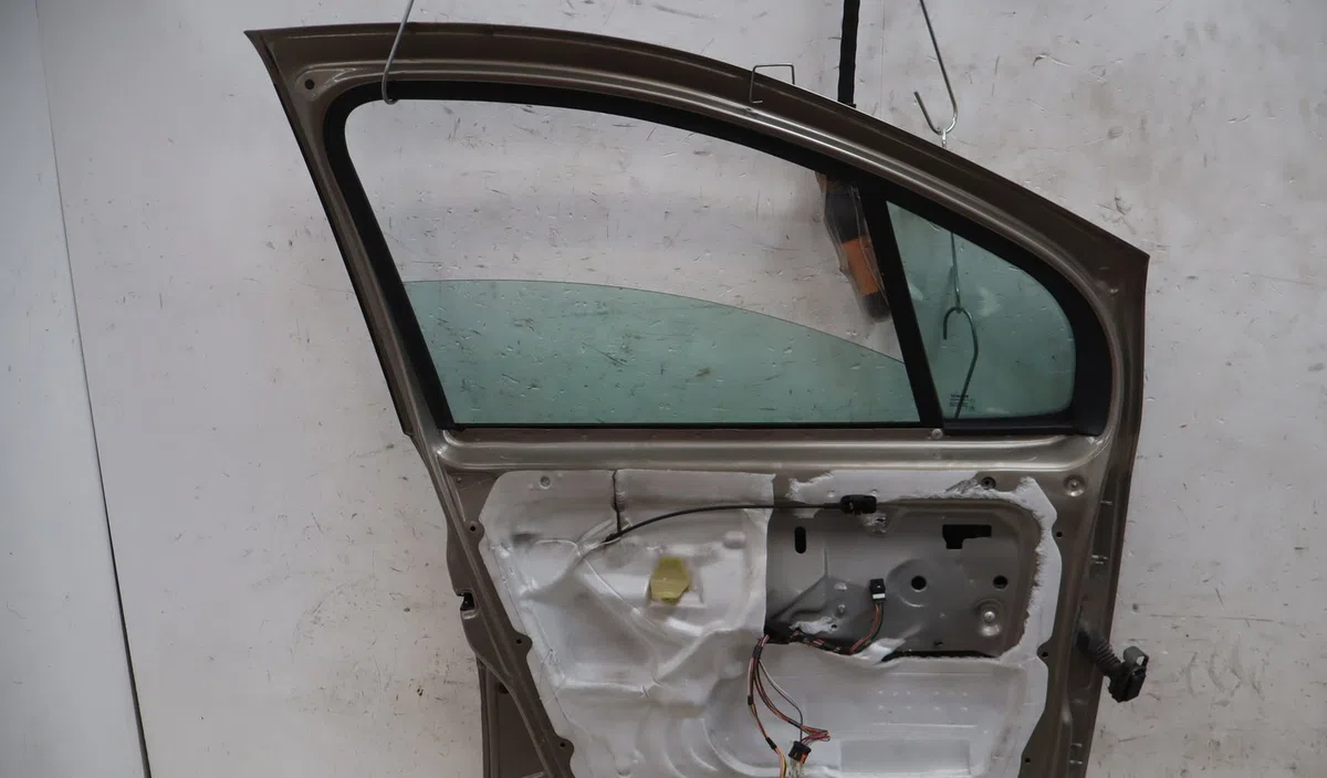 Porte avant gauche Renault MODUS - GRAND MODUS (F-JP0_) 1.5 dci 90 (2010) occasion
