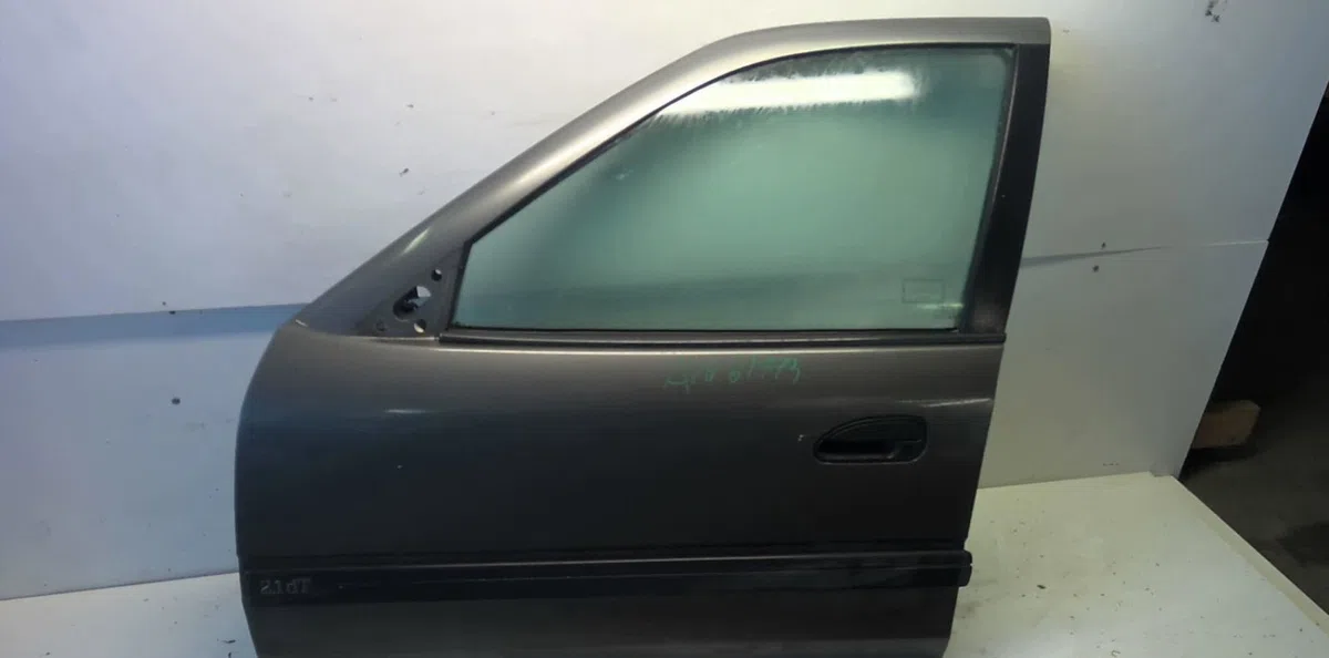 Porte avant gauche Renault SAFRANE I (B54_) 2.1 dt (b546) (1993-1996) occasion