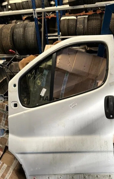 Porte avant gauche RENAULT TRAFIC 2 PHASE 2 occasion