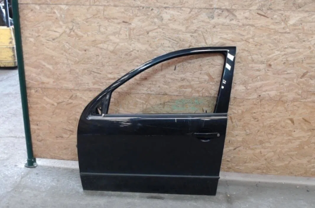 Porte avant gauche SKODA FABIA 1 FABIA 1 PHASE 2 BREAK occasion