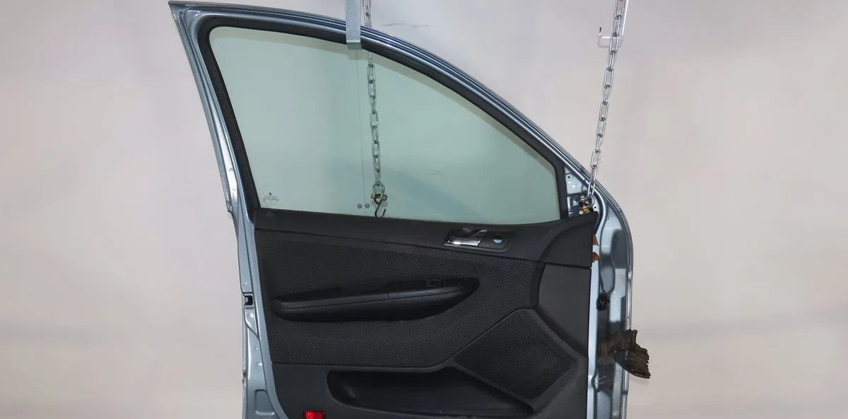 Porte avant gauche Skoda FABIA I Combi (6Y5) 1.4 tdi (2003-2007) occasion