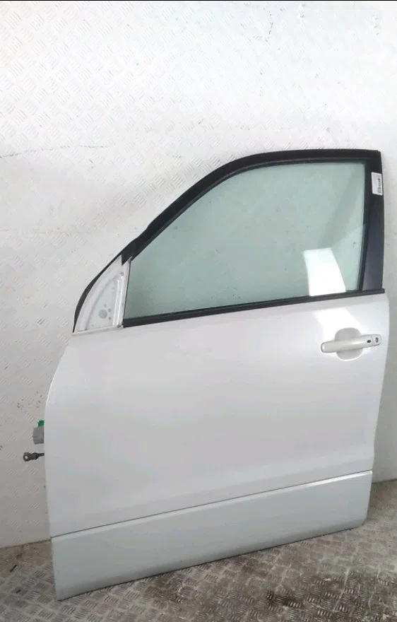 Porte avant gauche Suzuki GRAND VITARA II (JT, TE, TD) 1.9 ddis traction intégrale (jt419, td44, jb419wd,... (2005-2015)