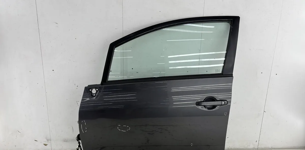 Porte avant gauche TOYOTA AURIS 1 PHASE 2 occasion