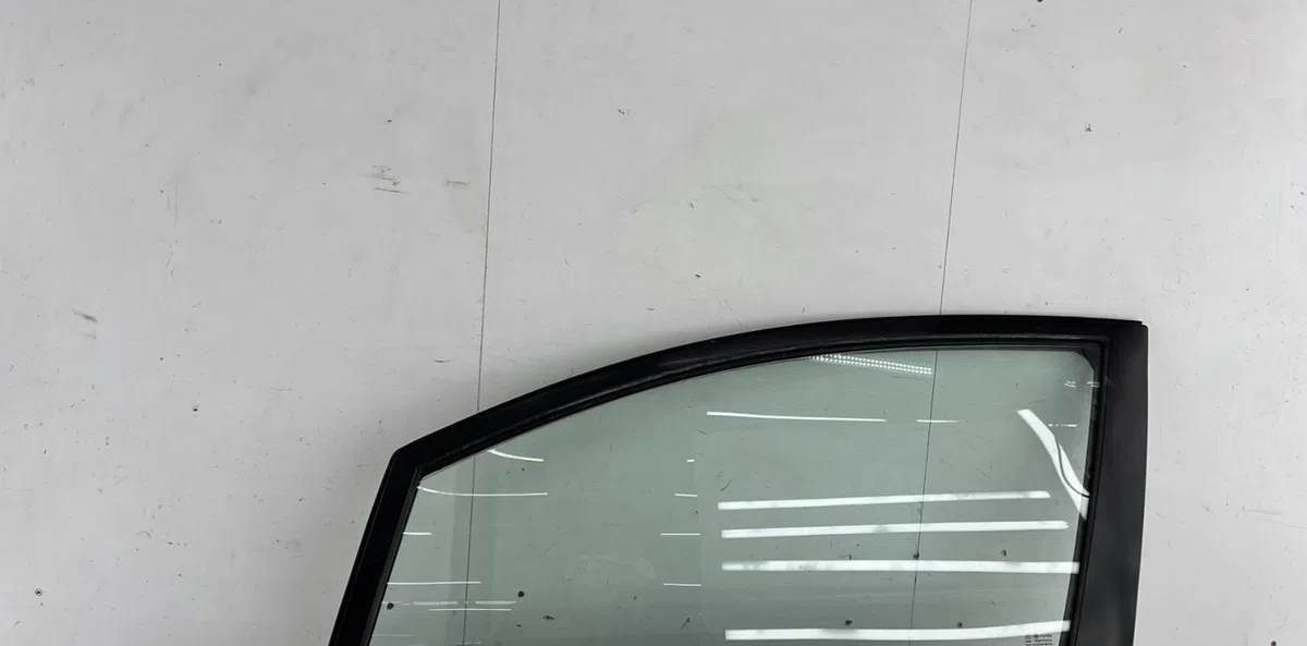 Porte avant gauche TOYOTA AURIS 1 PHASE 2 occasion