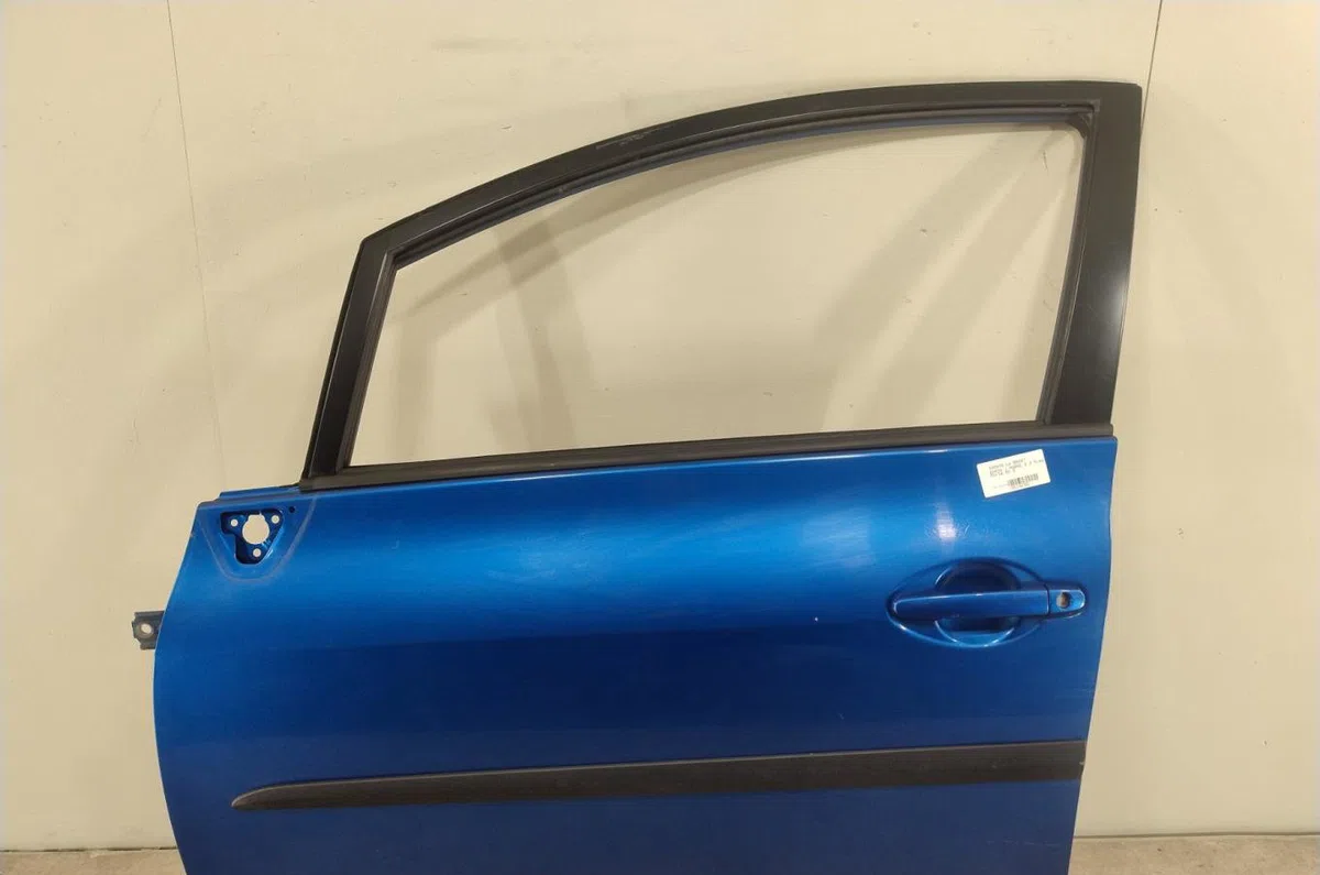 Porte avant gauche Toyota AURIS (_E15_) 2.0 d-4d (ade150_) (2006-2012) occasion