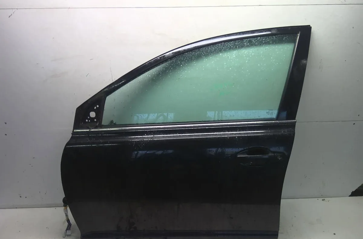 Porte avant gauche Toyota AVENSIS Break (_T25_) 2.2 d-cat (adt251_) (2005-2008) occasion