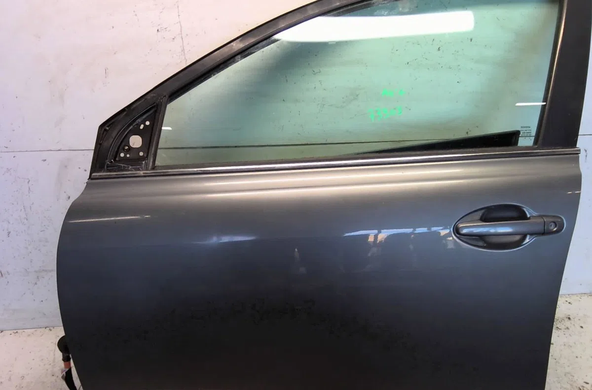 Porte avant gauche Toyota AVENSIS (_T25_) 1.8 (zzt251_) (2003-2008) occasion