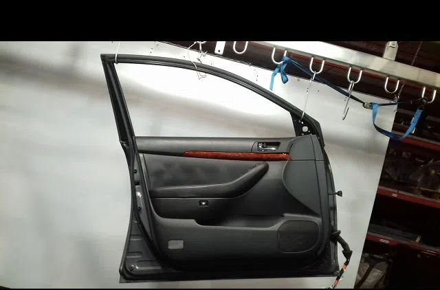 Porte avant gauche Toyota AVENSIS (_T25_) 2.0 (azt250_) (2003-2008) occasion