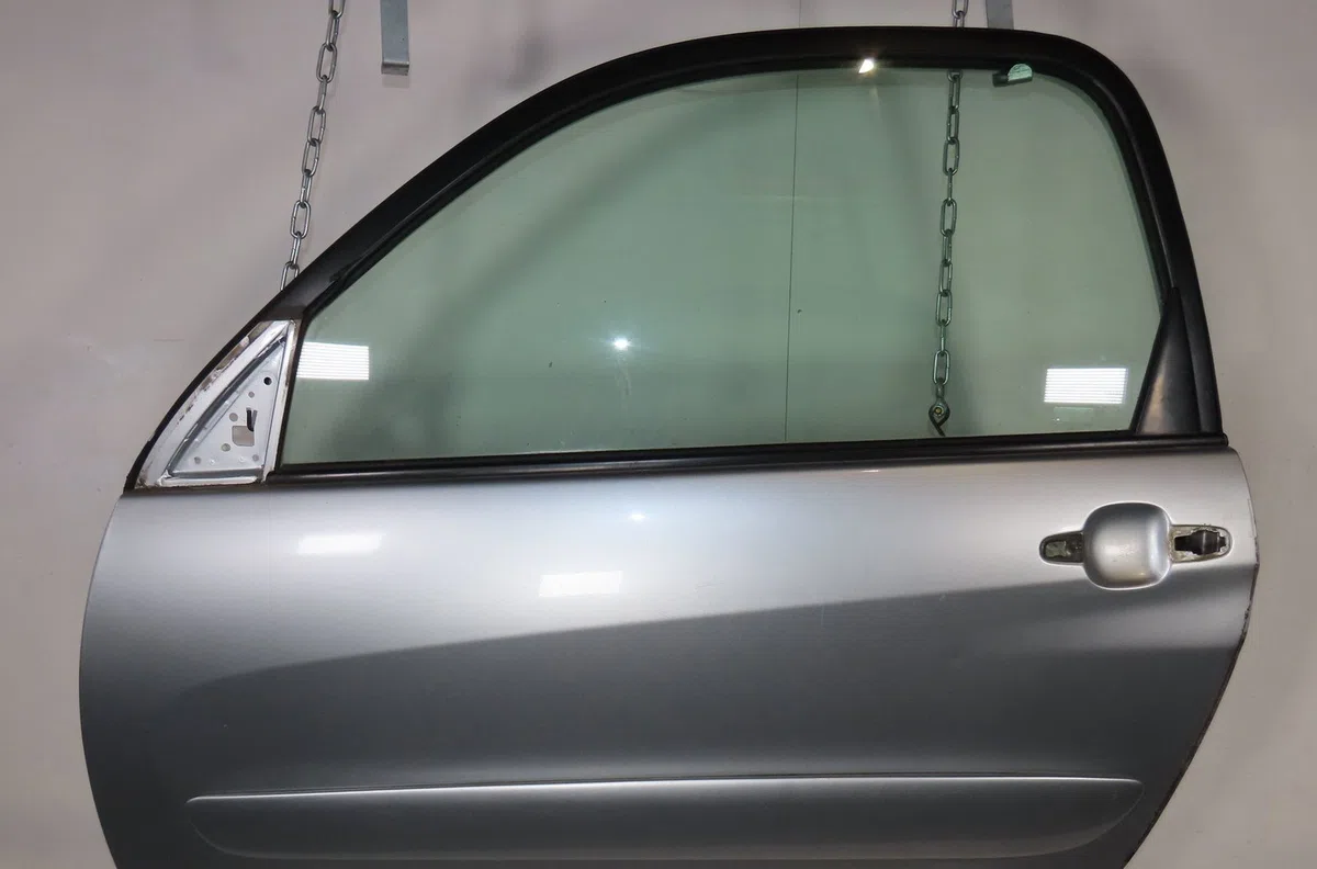 Porte avant gauche Toyota RAV 4 II (_A2_) 2.0 4wd (aca21, aca20) (2000-2005) occasion