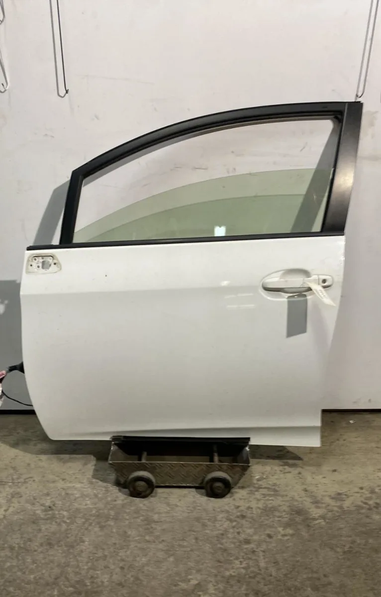 Porte avant gauche Toyota VERSO S (_P12_) 1.33 (nsp120_) (2010-2016) occasion