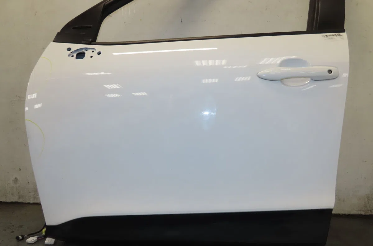Porte avant gauche Toyota YARIS CROSS (MXP_) 1.5 hybrid (mxpj10) (2020) occasion