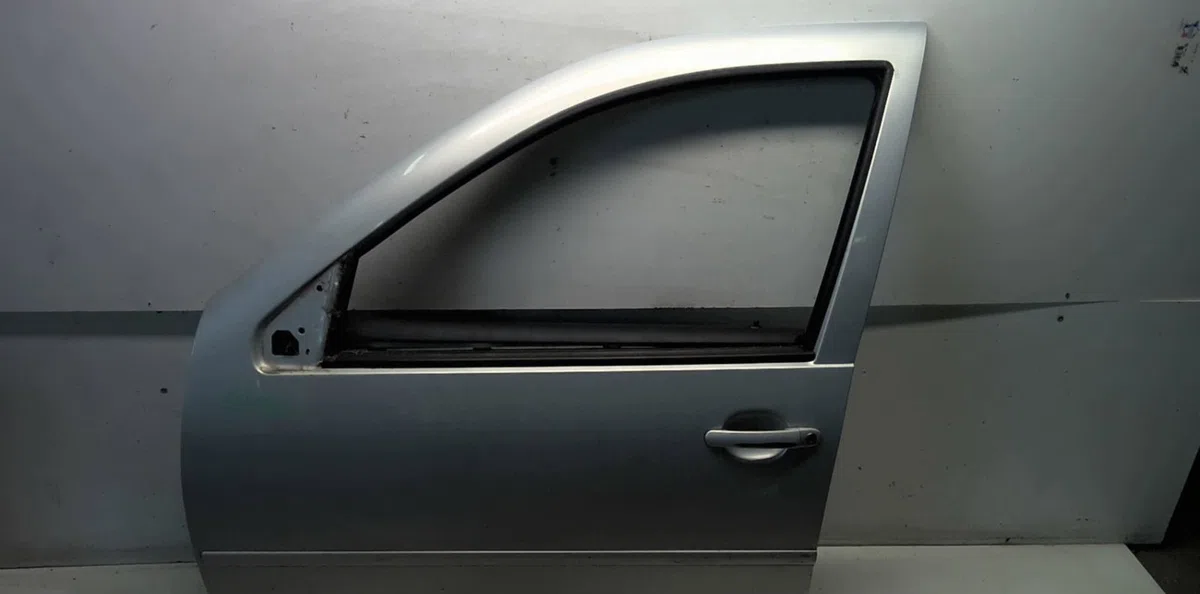 Porte avant gauche Volkswagen GOLF IV (1J1) 1.6 (1997-2004) occasion