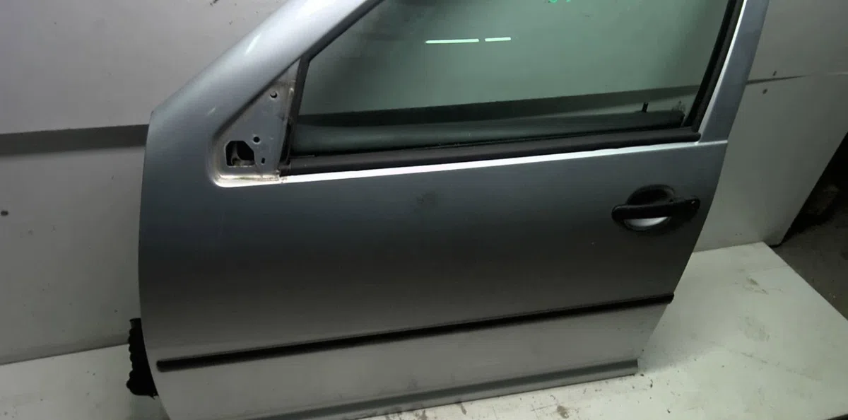 Porte avant gauche Volkswagen GOLF IV (1J1) 1.9 tdi (1997-2004) occasion
