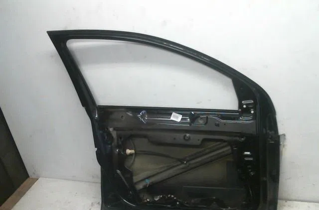Porte avant gauche Volkswagen GOLF VI (5K1) 1.6 tdi (2009-2012) 5 portes occasion