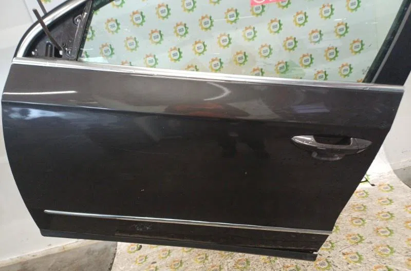 Porte avant gauche VOLKSWAGEN PASSAT 5 BREAK occasion