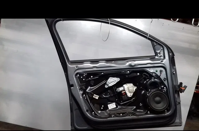 Porte avant gauche Volkswagen PASSAT B6 (3C2) 2.0 tdi (2005-2009) occasion