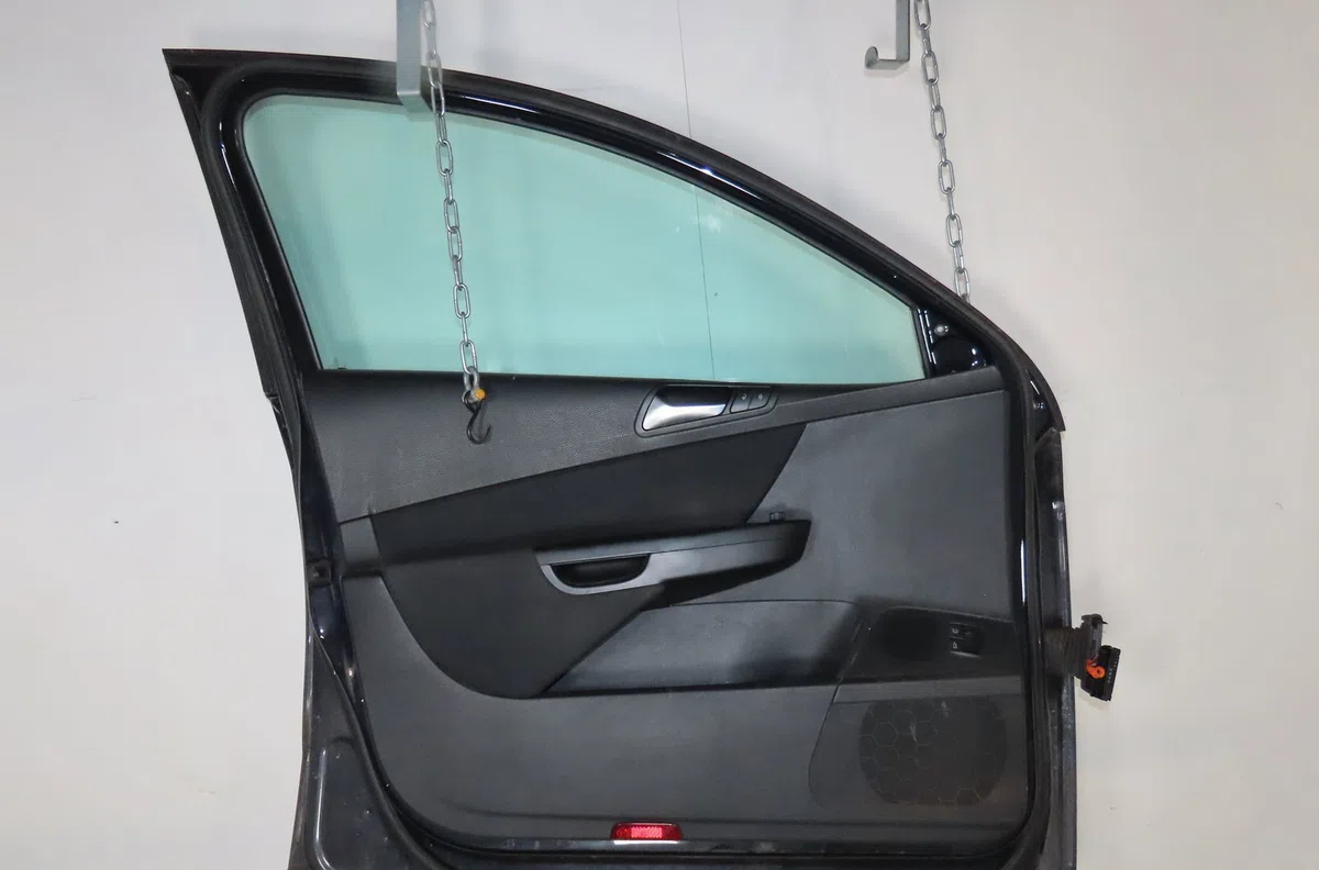 Porte avant gauche Volkswagen PASSAT B6 Variant (3C5) 1.6 tdi (2009-2010) occasion
