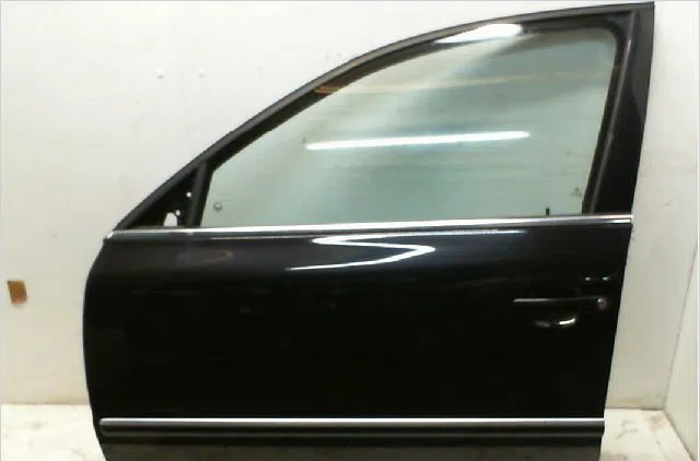 Porte avant gauche VOLKSWAGEN PASSAT IV 1.9 TDI 130ch occasion