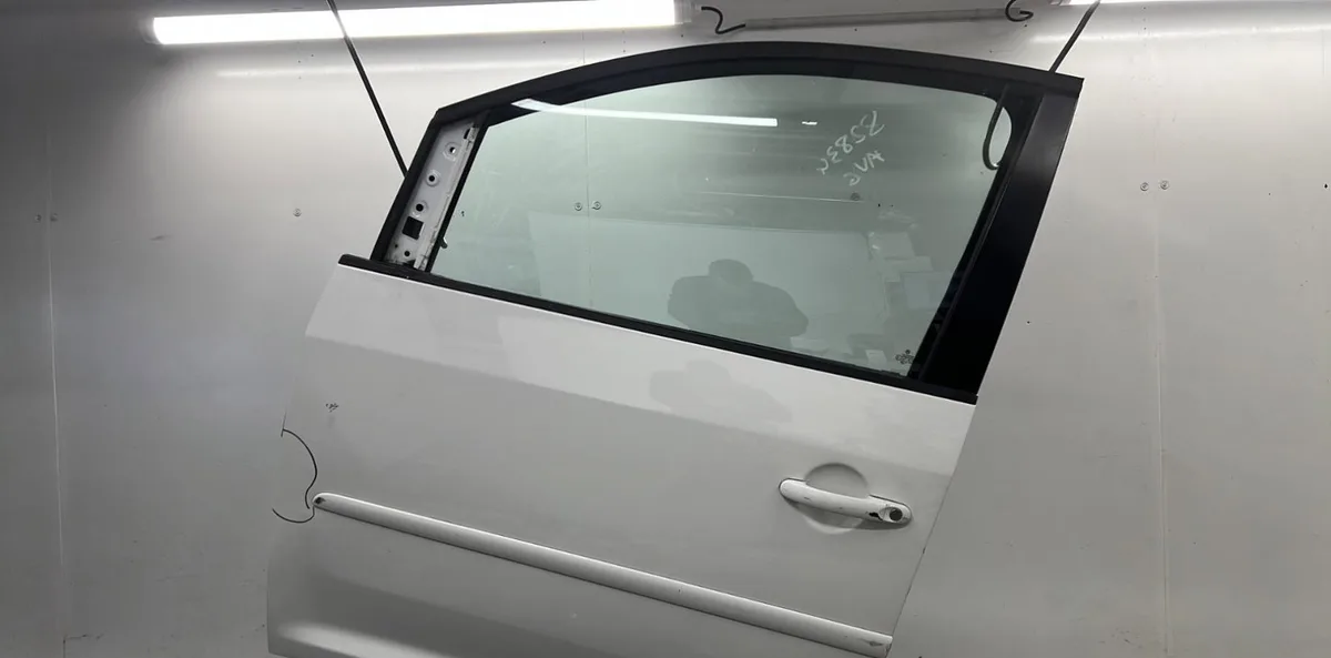 Porte avant gauche VOLKSWAGEN TOURAN 2 occasion