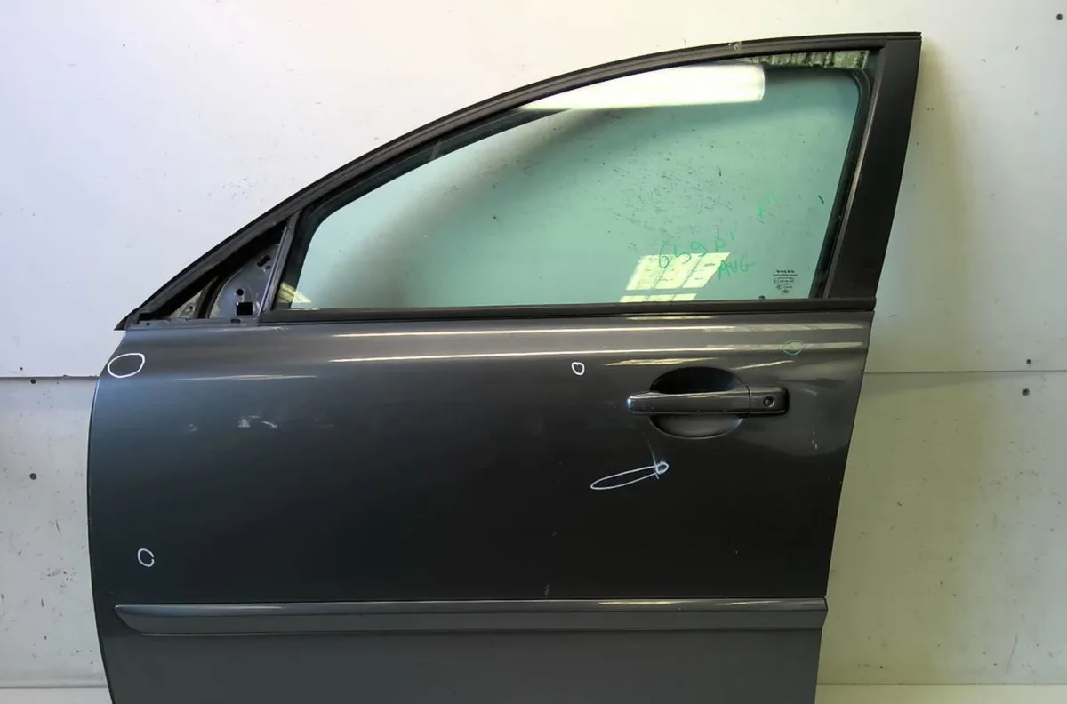 Porte avant gauche VOLVO V 50 PHASE 2 BREAK occasion
