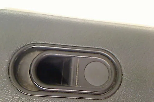 Porte boite a gants CITROEN BERLINGO I 2002 occasion