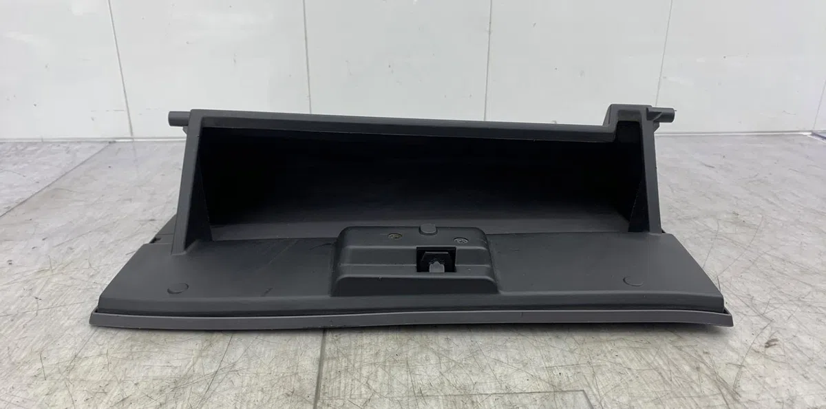 Porte boite a gants NISSAN ALMERA TINO PHASE 2 occasion
