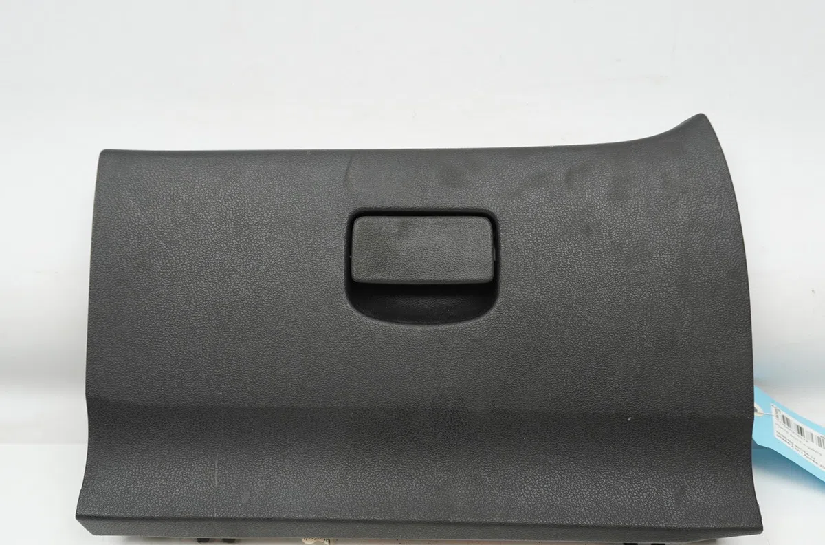Porte boite a gants Nissan MICRA IV (K13K) 1.2 (2010-2015) occasion