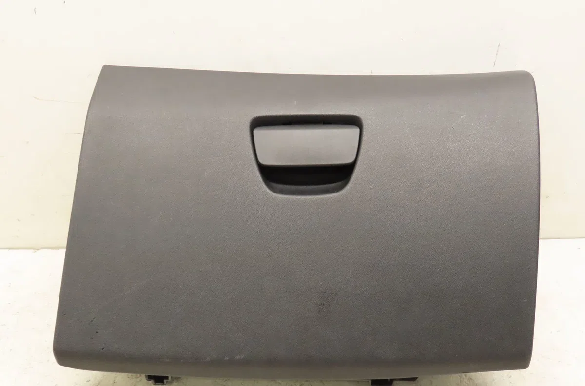 Porte boite a gants Peugeot 208 I (CA_, CC_) 1.6 hdi - bluehdi 75 (2013) 5 portes occasion