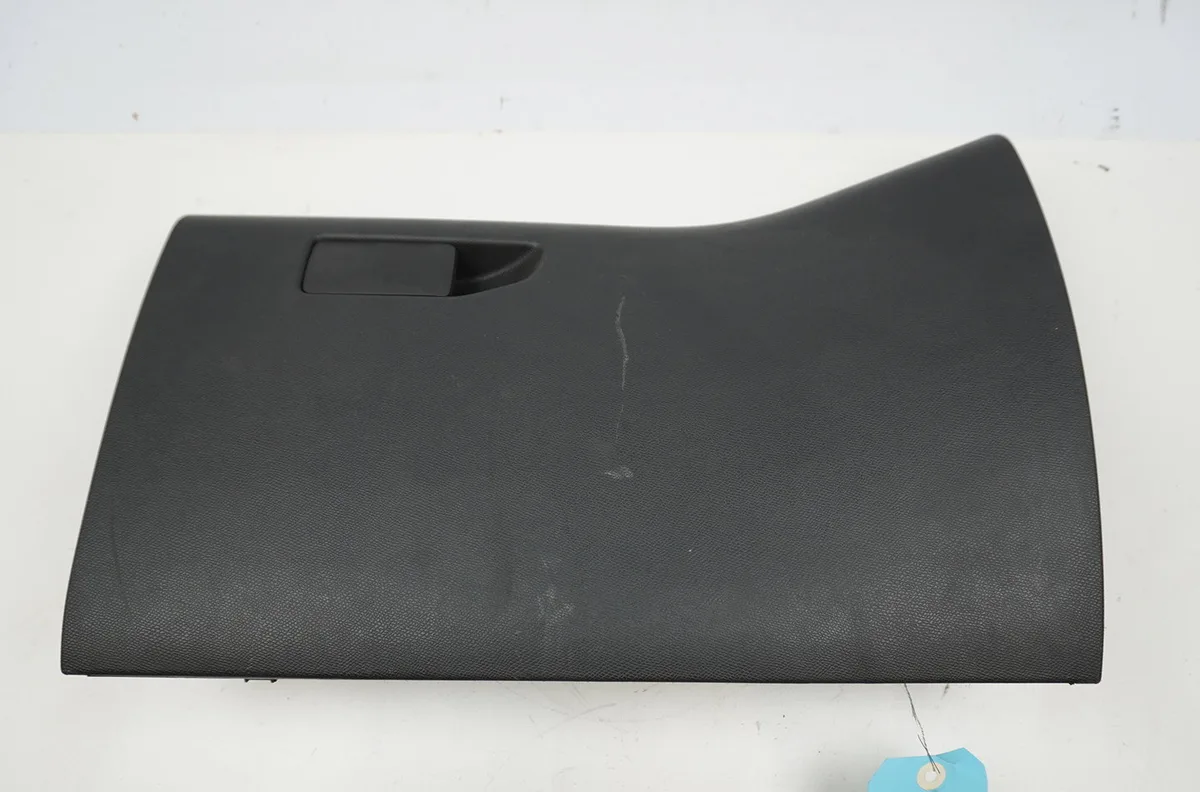 Porte boite a gants Peugeot 308 II (LB_, LP_, LW_, LH_, L3_) 1.2 thp 130 (2013-2021) occasion