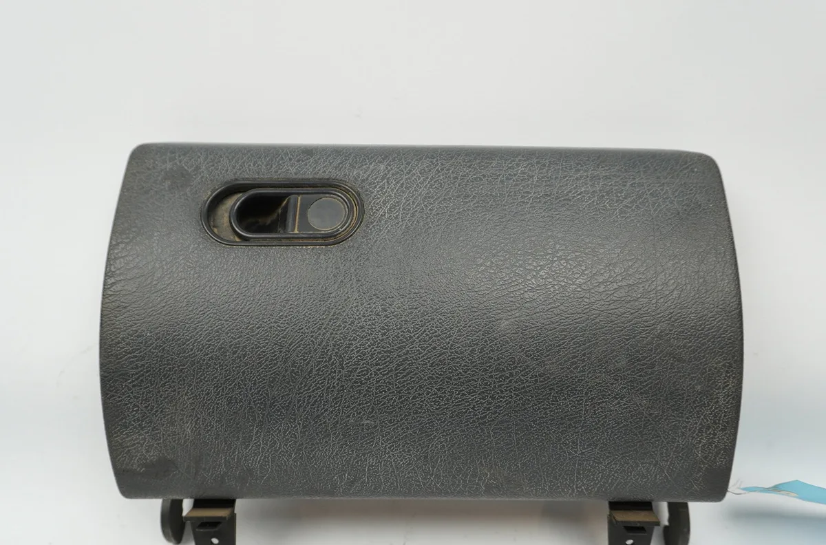 Porte boite a gants Peugeot PARTNER Camionnette-Monospace (5_, G_) 1.9 d (1996-2002) 3 portes occasion