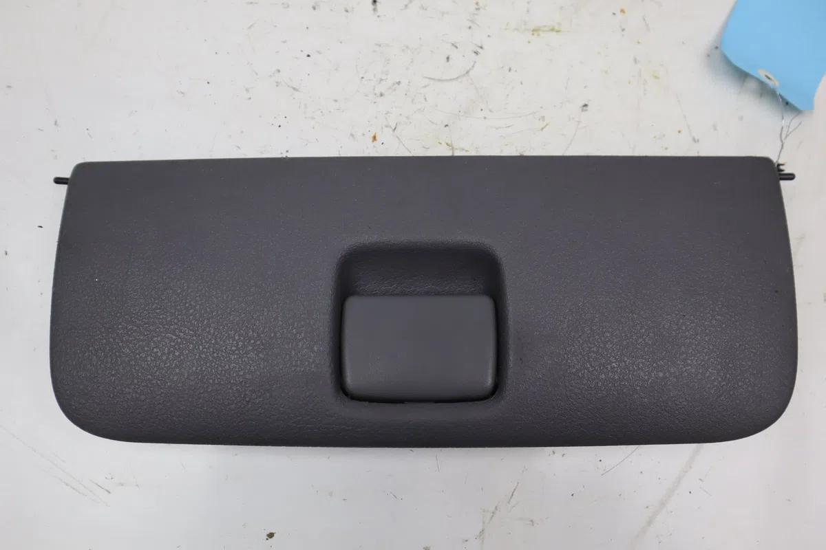 Porte boite a gants Renault CLIO II (BB_, CB_) 1.4 16v (b-cb0p, bb13) (2000-2008) 5 portes occasion