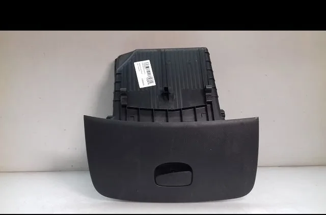 Porte boite a gants Renault CLIO IV (BH_) 0.9 tce 90 (2012) 5 portes occasion