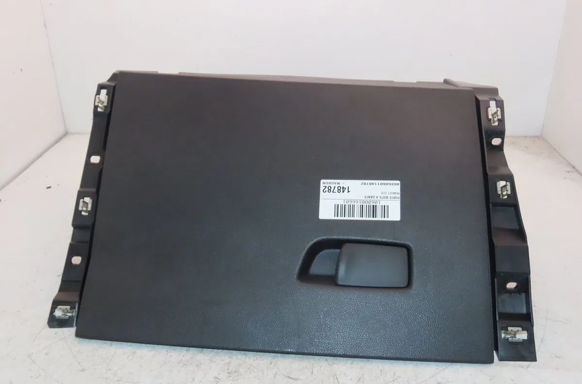 Porte boite a gants Renault CLIO V (B7_) 1.5 blue dci 85 (b7ag) (2019) 5 portes occasion