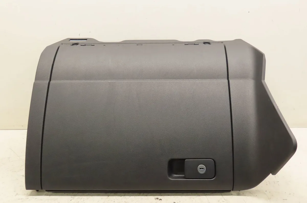 Porte boite a gants Volkswagen GOLF VII (5G1, BQ1, BE1, BE2) 1.4 tsi (2014-2020) occasion