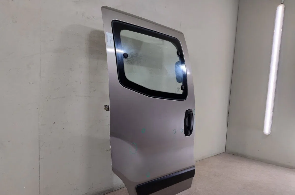 Porte coulissante d Citroen NEMO Monospace 1.4 hdi (2009) 5 portes occasion