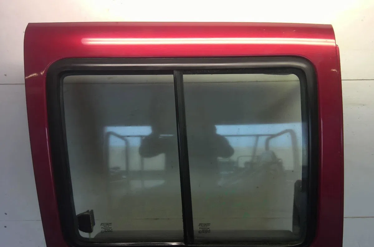 Porte coulissante d Fiat DOBLO Monospace (119_, 223_) 1.9 jtd (2003) occasion