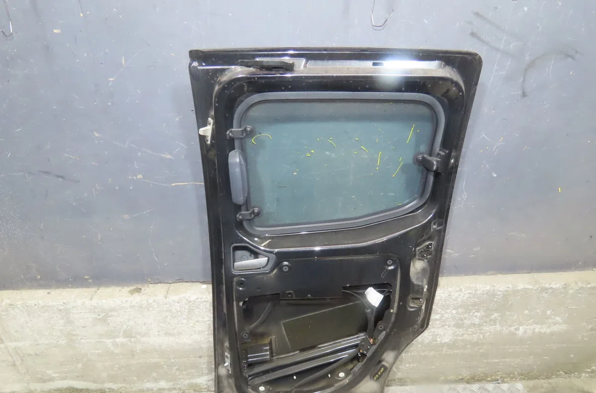 Porte coulissante d Fiat FIORINO Monospace (225_) 1.3 jtd multijet (225bxb1a, 225bxb11) (2007) occasion